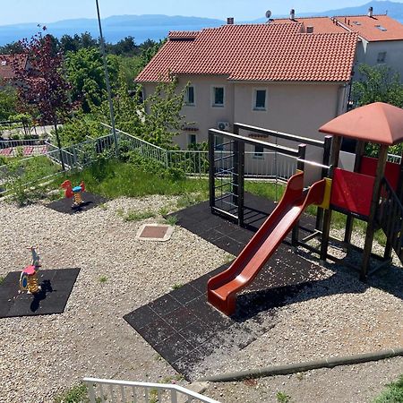 Portview Apartment غييكا المظهر الخارجي الصورة