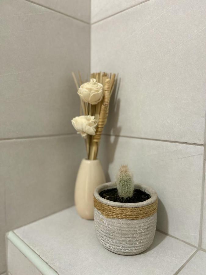 Portview Apartment غييكا المظهر الخارجي الصورة