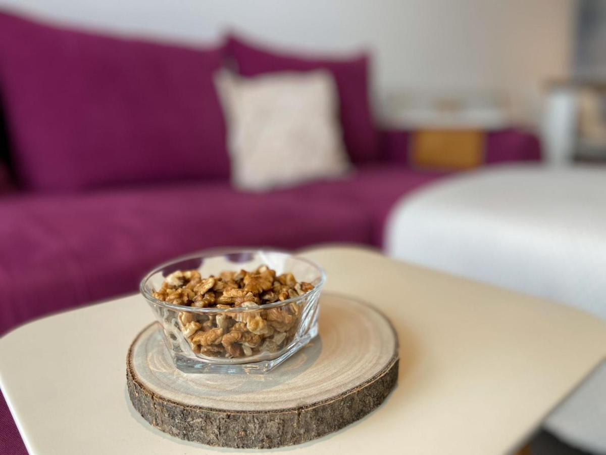 Portview Apartment غييكا المظهر الخارجي الصورة