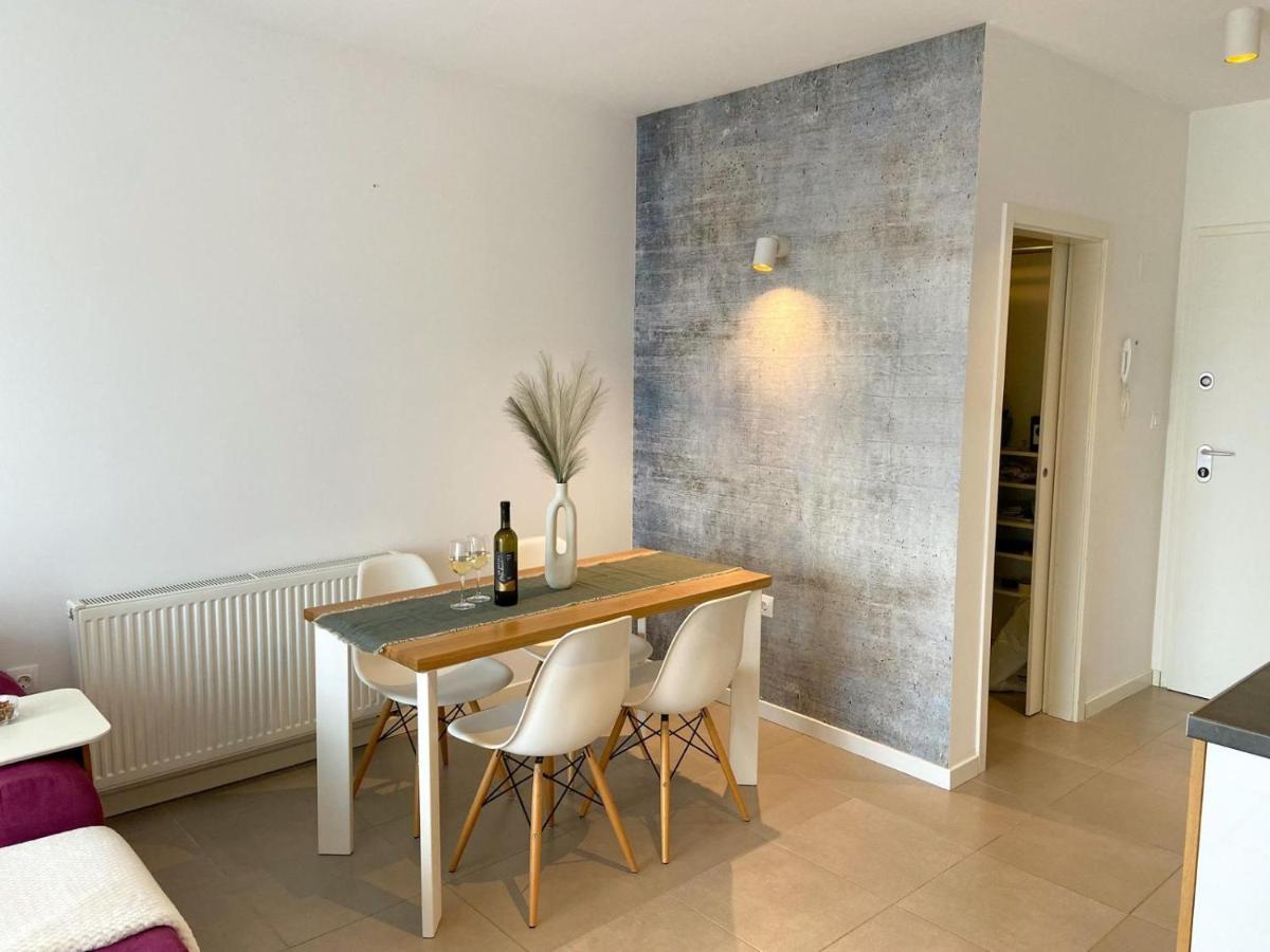 Portview Apartment غييكا المظهر الخارجي الصورة